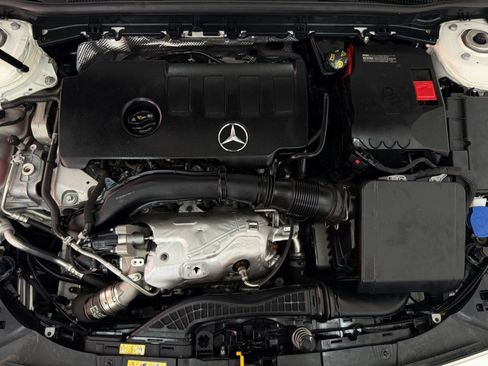 Used 2023 Mercedes-Benz CLA 250 image 32