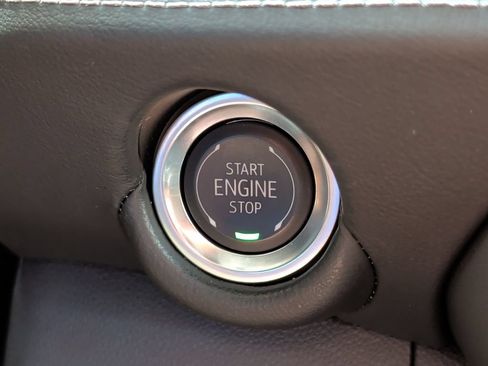 Used 2025 Chevrolet Tahoe Z71 AWD/4WD image 26