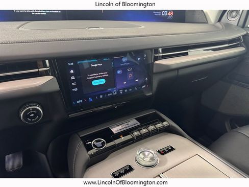 Used 2025 Lincoln Navigator L Reserve image 31