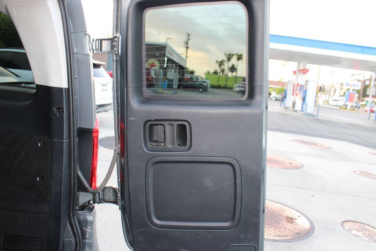 Used 2021 Mercedes-Benz Metris Passenger image 39