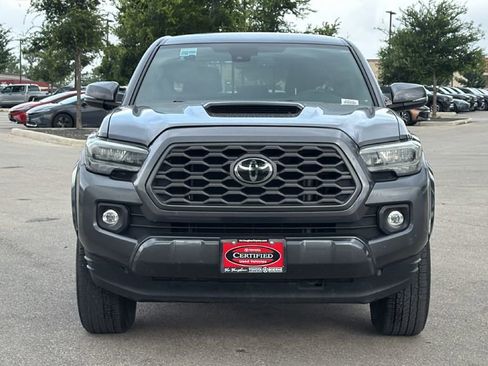 Used 2023 Toyota Tacoma TRD Sport w/ Technology Package RWD image 2