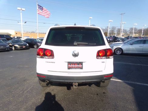 Used 2009 Volkswagen Touareg V6 AWD/4WD image 4