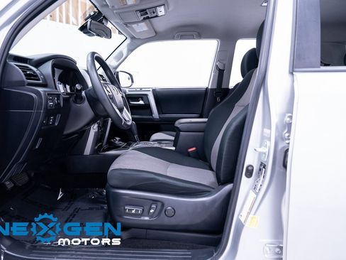 Used 2020 Toyota 4Runner SR5 image 25