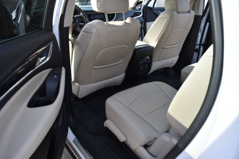 Used 2020 Buick Enclave Essence w/ Sound and Sites Package AWD/4WD image 16