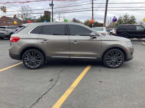 Used 2016 Lincoln MKX Reserve w/ Technology Package image 8