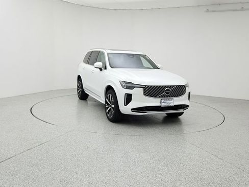 New 2026 Volvo XC90 B5 Core image 2