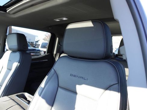 Used 2024 GMC Sierra 1500 Denali w/ Denali Reserve Package image 16