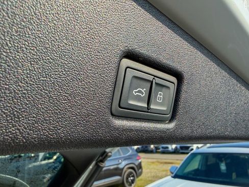 New 2025 Audi Q5 Premium Plus image 27