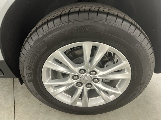 Used 2026 Cadillac XT5 Luxury FWD image 32