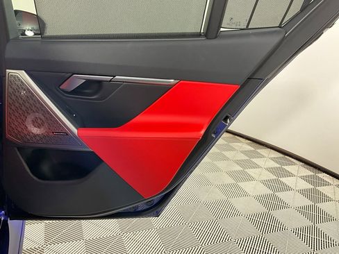 Used 2025 BMW M5 w/ M Driver's Package image 23