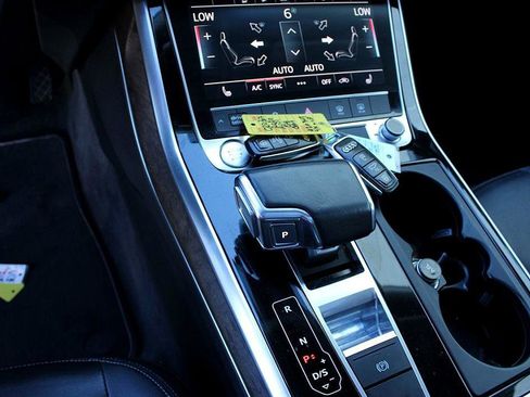 Used 2020 Audi Q8 Premium w/ Black Optic Package image 12