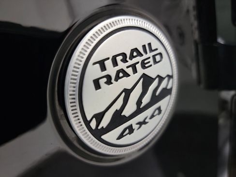 Used 2018 Jeep Wrangler Unlimited Sport image 34