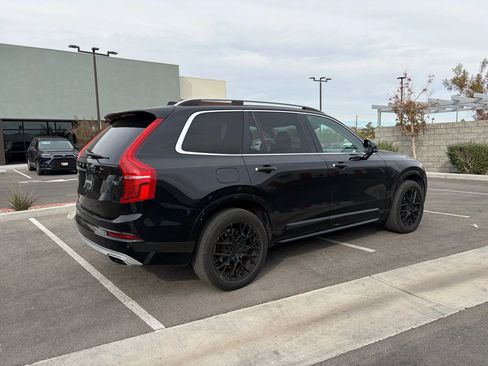 Used 2016 Volvo XC90 T6 Momentum image 6