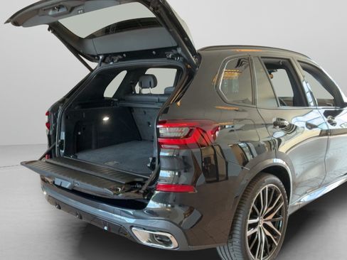 Used 2023 BMW X5 xDrive40i w/ Executive Package AWD/4WD image 38