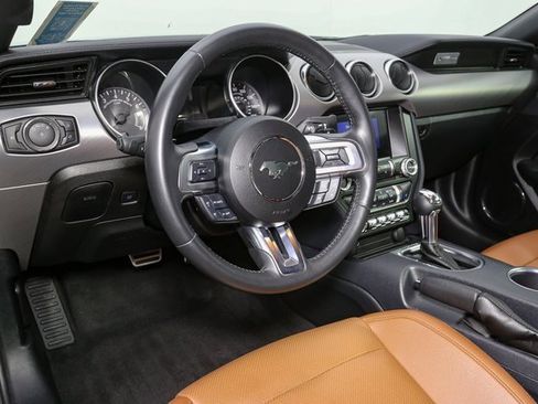 Used 2022 Ford Mustang GT Premium image 18