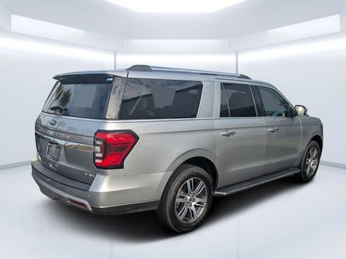 Used 2023 Ford Expedition Max Limited image 3