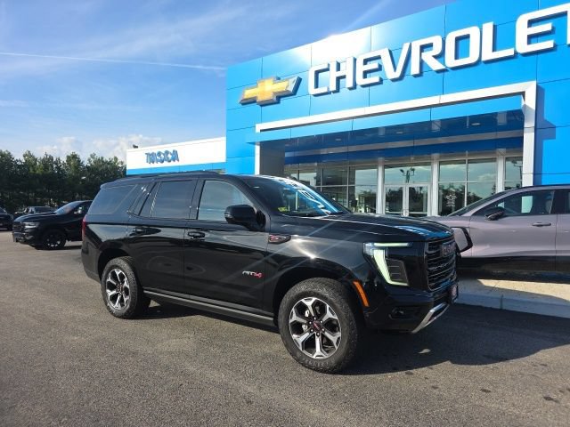 Used 2025 GMC Yukon AT4 Ultimate AWD/4WD image 1