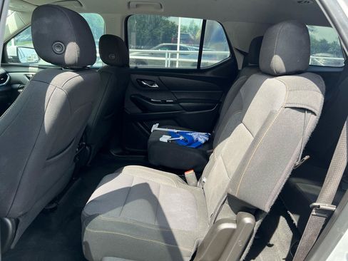 Used 2019 Chevrolet Traverse LT w/ LPO, Floor Liner Package AWD/4WD image 12