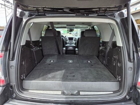 Used 2018 GMC Yukon SLT w/ Open Road Package AWD/4WD image 28