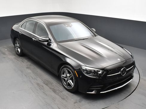 Used 2022 Mercedes-Benz E 350 4MATIC Sedan image 17