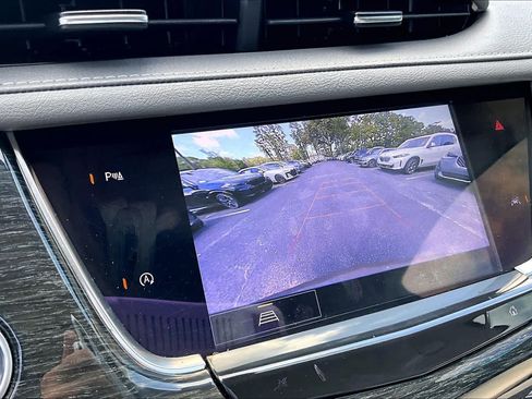 Used 2023 Cadillac XT6 Premium Luxury FWD image 27