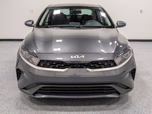 Used 2024 Kia Forte LX FWD image 3