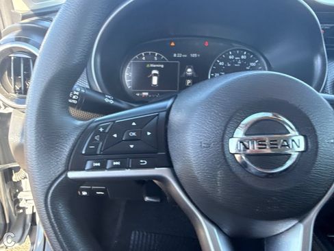 Used 2021 Nissan Kicks SV FWD image 29