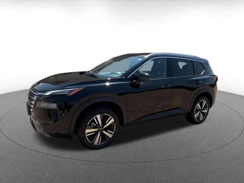 Used 2026 Nissan Rogue SL FWD image 8