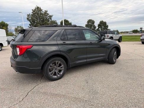 Used 2023 Ford Explorer XLT w/ Equipment Group 202A AWD/4WD image 16