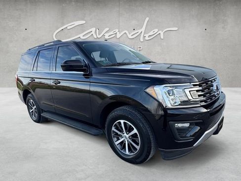 Used 2019 Ford Expedition XLT image 2
