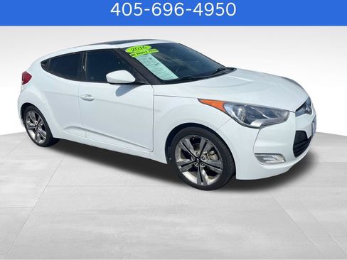 Used 2016 Hyundai Veloster w/ Option Group 02 FWD image 8