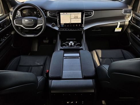 New 2026 Jeep Grand Wagoneer Limited AWD/4WD image 30