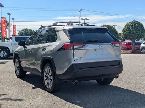 Certified 2025 Toyota RAV4 XLE Premium FWD image 5
