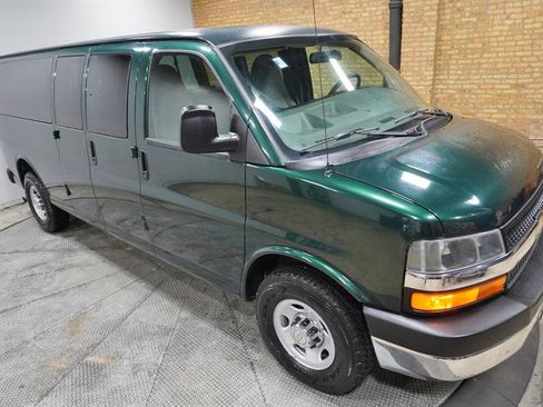 Used 2014 Chevrolet Express 3500 LT w/ LT Preferred Equipment Group image 7