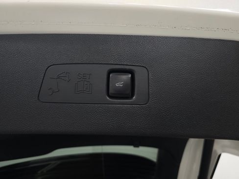 Used 2021 Lincoln Corsair Reserve AWD/4WD image 10