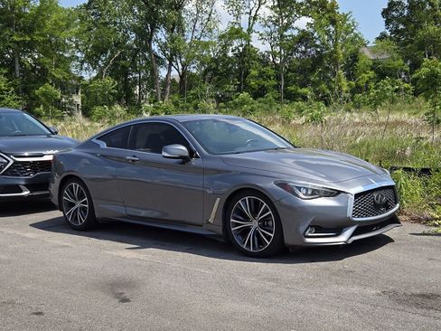 Used 2019 INFINITI Q60 3.0t Luxe w/ Essential Package RWD image 1