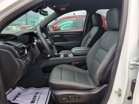 Used 2024 GMC Acadia AT4 w/ Super Cruise Package image 23