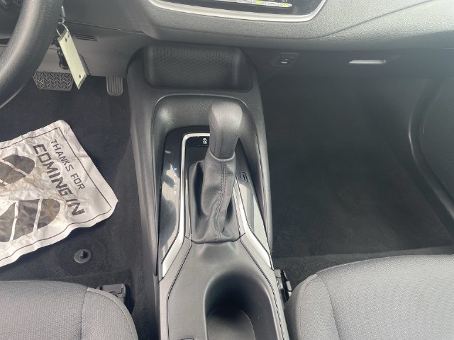 Used 2025 Toyota Corolla LE FWD image 26