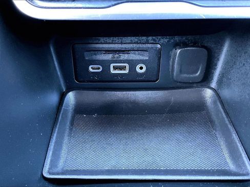 Used 2021 GMC Terrain SLT image 32