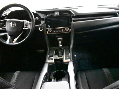 Used 2020 Honda Civic Sport image 18