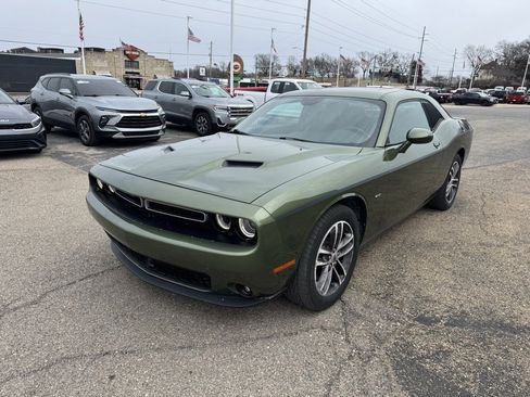 Used 2018 Dodge Challenger GT image 3