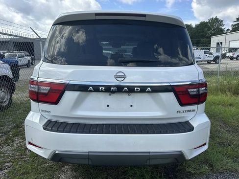Used 2023 Nissan Armada Platinum w/ Captain's Chairs Package AWD/4WD image 3
