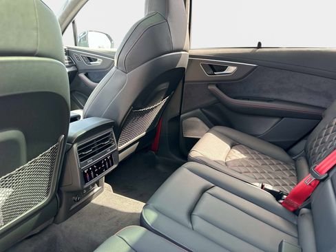 New 2026 Audi SQ7 Prestige image 15