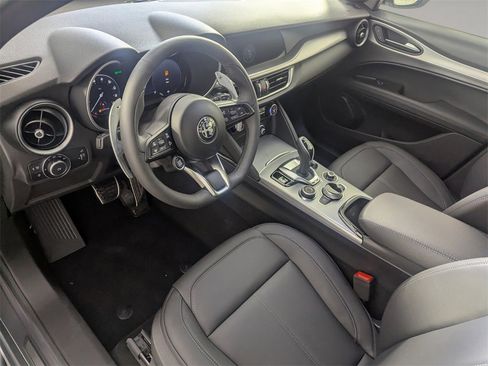 New 2025 Alfa Romeo Stelvio Sprint w/ Convenience Package image 11