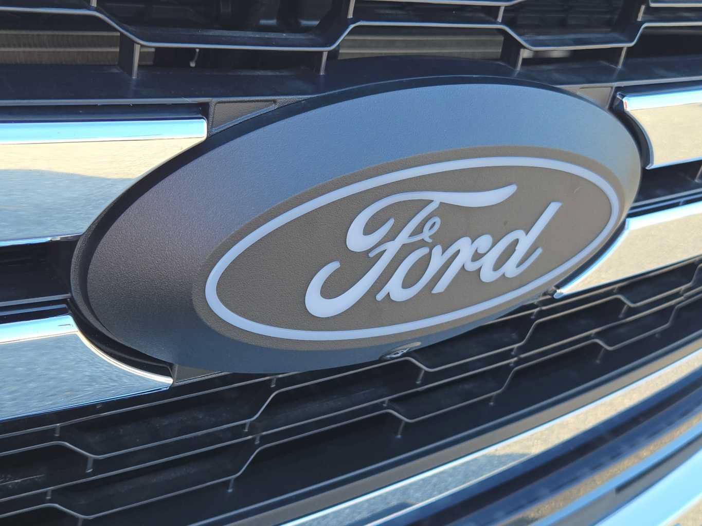 New 2026 Ford F150 Lariat w/ Equipment Group 502A High AWD/4WD image 17
