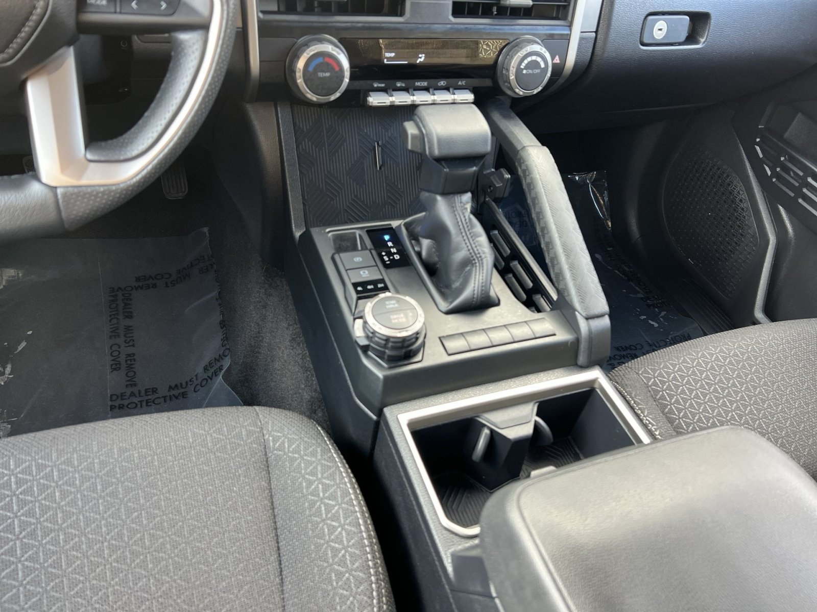 Used 2025 Toyota 4Runner SR5 AWD/4WD image 22