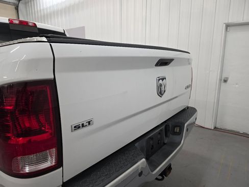 Used 2015 RAM 2500 SLT w/ Luxury Group image 10