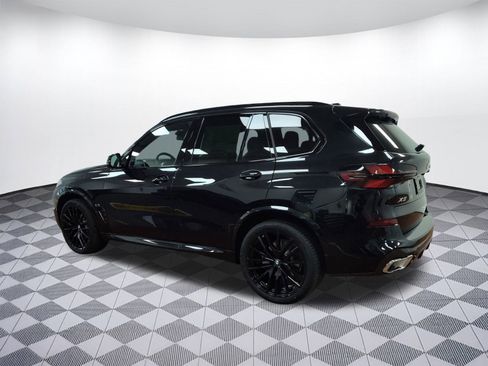 New 2026 BMW X5 xDrive40i w/ M Sport Package image 3