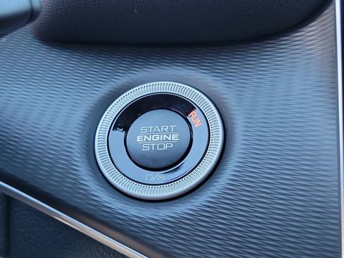 New 2025 Jeep Grand Cherokee L Altitude image 10