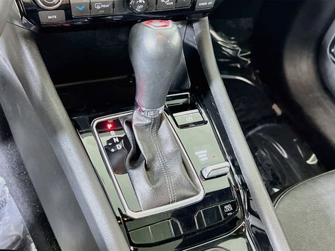 Used 2023 Jeep Compass Limited w/ Sun and Sound Group image 16